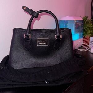 New* DKNY handbag